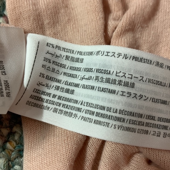 Hollister peach long sleeve top, youth size large. - Picture 5 of 5